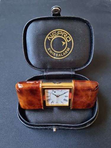 Réveil nepro swiss alarm - réveil, lire