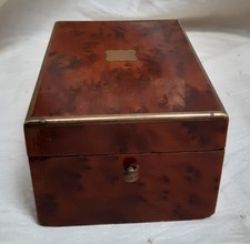 Petite boîte ou coffret à