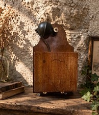 Ancien appareil électrique /