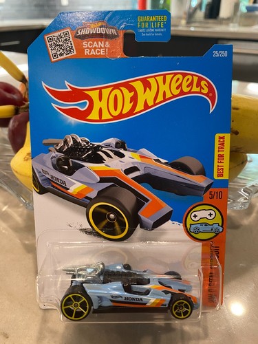 2016 hot wheels circuit - 2016,