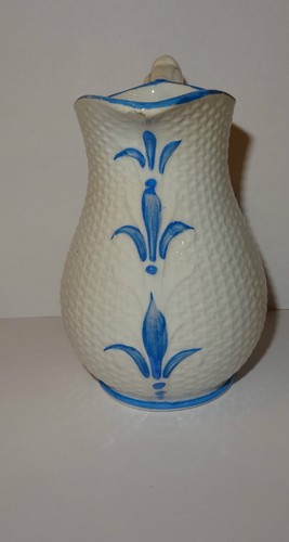 Ancienne cruche pot - a, lait