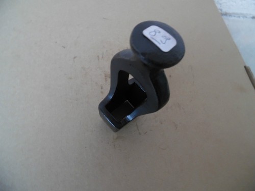 Old tool outil - /,