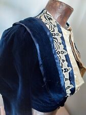 Jacket XIX Melle CARON Fbg St Honoré Paris. Superb blue corduroy. 
