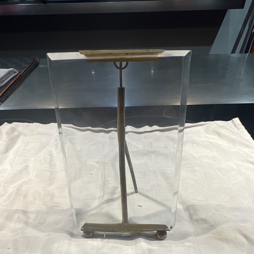 Présentoir sous vitrine - , en
