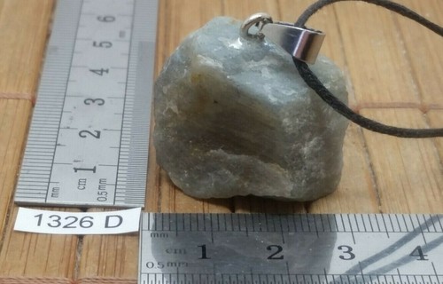 Labradorite raw pendant - labradorite,