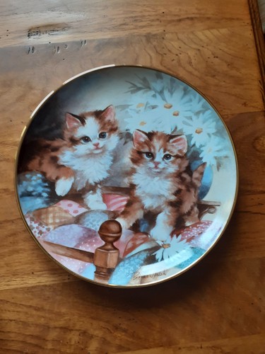Assiette décorative chatons