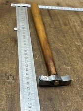 marteau outil ancien Horloger