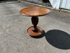 Table guéridon ancienne — plateau bois et pied en fer forgé