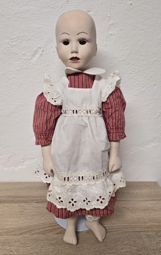 Poupée artiste porcelaine - d'artiste,