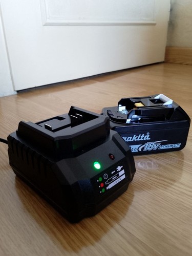 Chargeur batterie compatible - batterie,