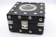 Boîte en cuir d'autruche