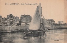 Le Tréport.. Exit From A Fishing Boat. 15507