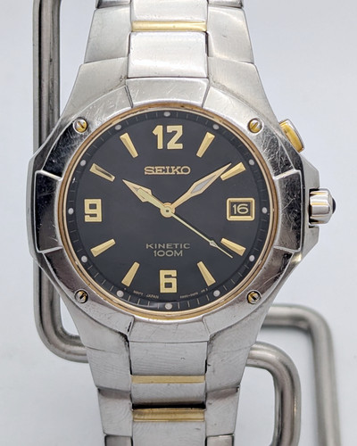 Seiko kinetic 5m62 - black, two