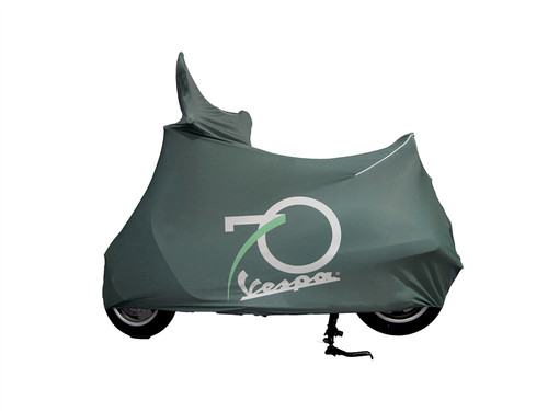 Vespa gts silver indoor - vespa,