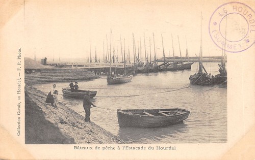 80-HOURDEL-BATEAUX DE PECHE A