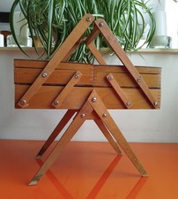 TRAVAILLEUSE DE TABLE BOÎTE