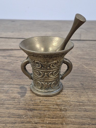 Ancien mortier laiton - en,