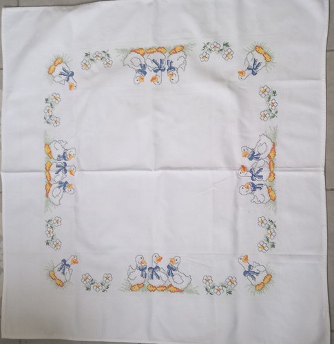 Petite nappe carree blanche - nappe,