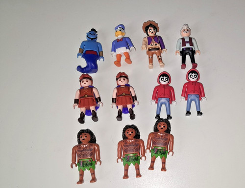 Playmobil lot figurines - 11,