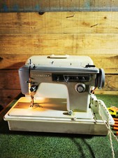 ANCIENNE MACHINE A COUDRE