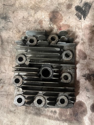 Culasse moteur bernard 417 - culasse,
