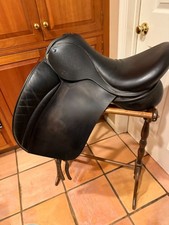 HULSEBOS CUSTOM MADE DRESSAGE SADDLE  17.5"SEAT EXTRA PADDING A.M.4 FLAP 16"