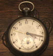 Grosse montre Réveil 58mm en acier noirci vers 1930