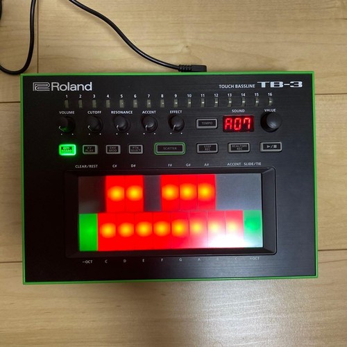 Synthétiseur roland aira 3 - aira, tb-3