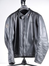 Blouson de moto en cuir /