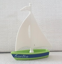 VOILIER BATEAU COQUE VERTE ET