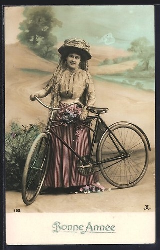 Carte postale dame - , avec