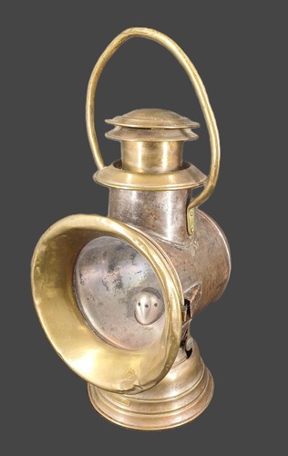 Ancienne lanterne automobile