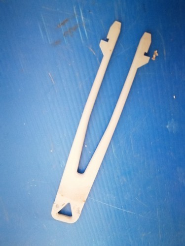 Crochet porte lave vaisselle - porte, lave-vaisselle