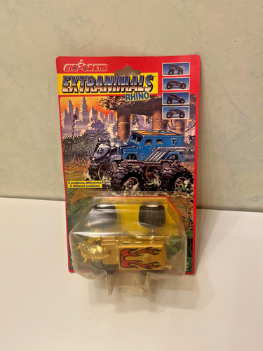 Figurine voiture majorette - figurine,