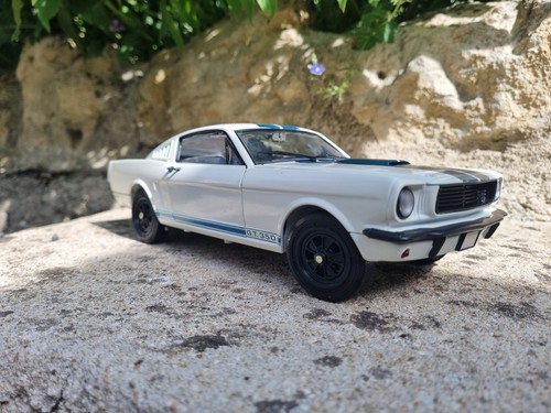Rare ford mustang - 7&, gt350