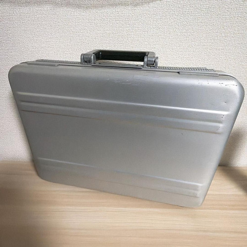 Zero halliburton aluminium - halliburton,