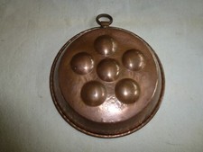 MOULE A GATEAU EN CUIVRE ETAME