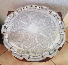 Très Beau Plateau En Métal