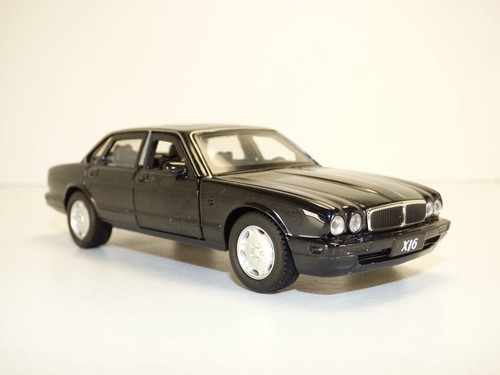 Jaguar xj6 anthracite - anthracite, 1/36