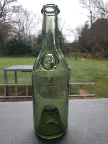 Demi bouteille verre - , soufflé