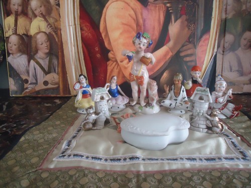 Lot sujets époque art - de, d'époque