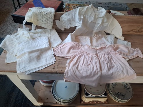 Lot petits vetements bébé - de,