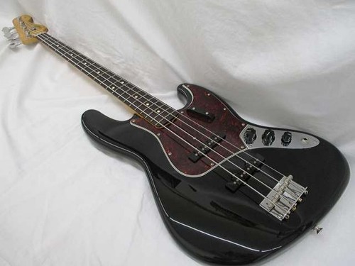 Guitare basse électrique