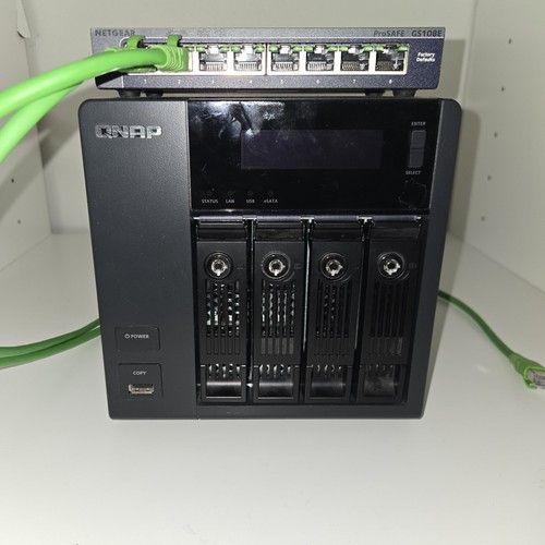 421 qnap serveur nas - 421,