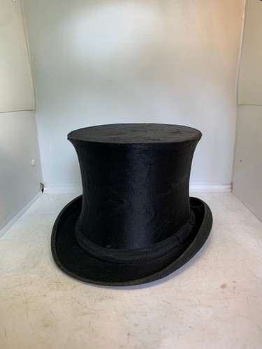 Ancien chapeau haute - haute, forme