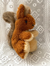 Adorable Peluche Ecureuil