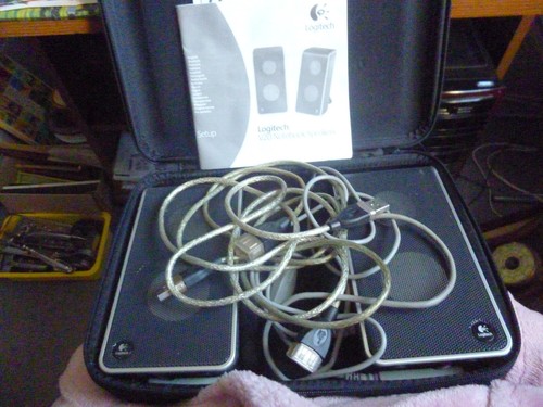 Logitech v20 computer speakers - logitech,