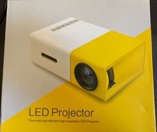 1080P LED mini projector