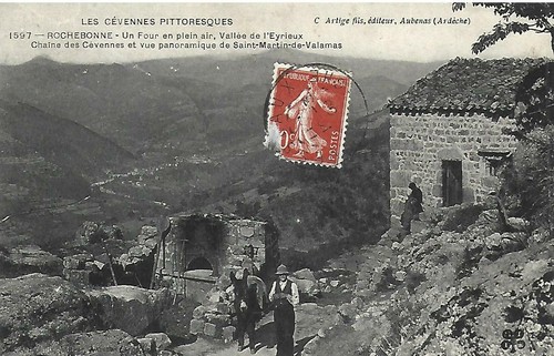 Rochebonne four pain en - un, a