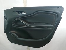 Garniture porte avant droite